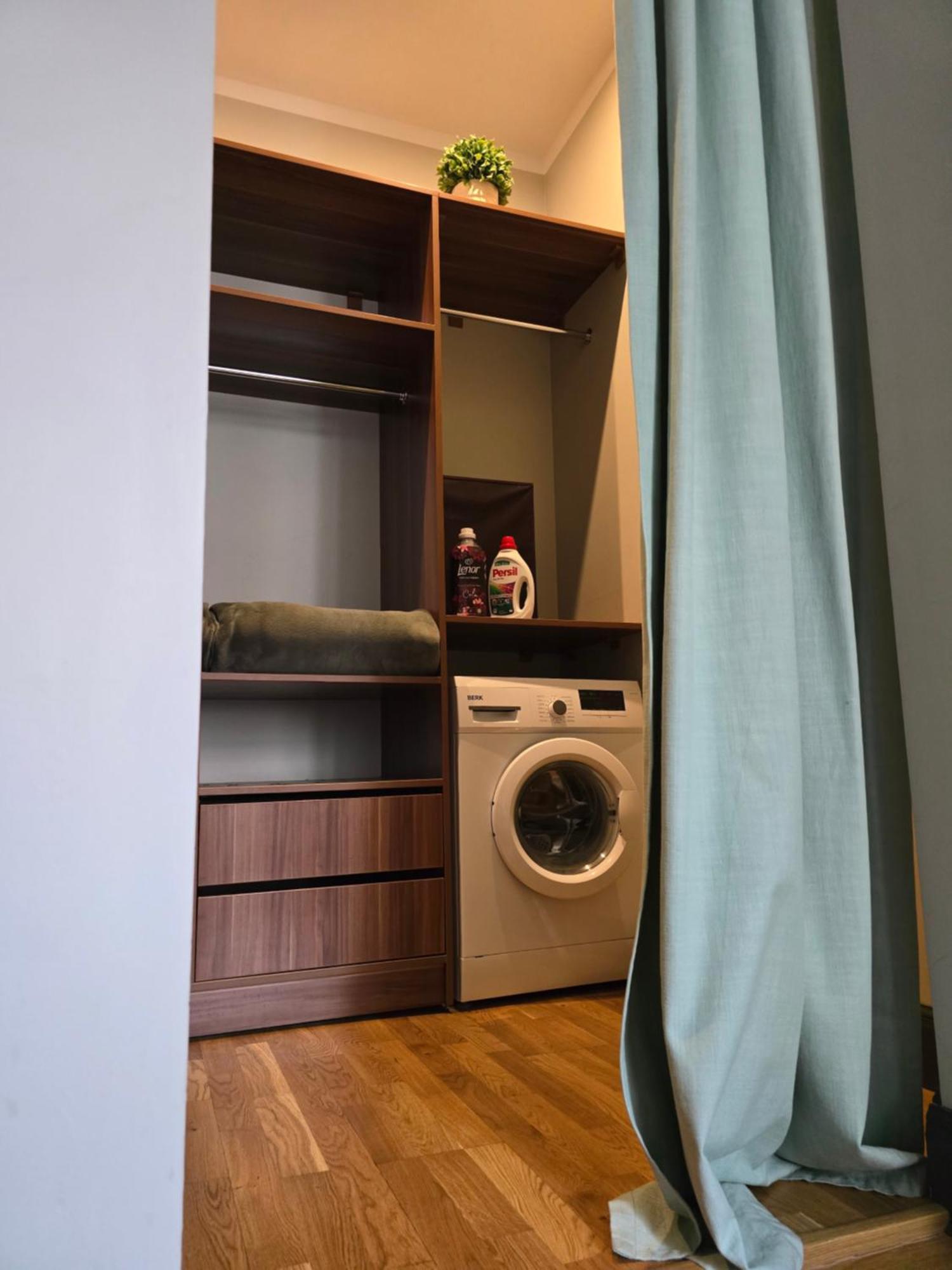 Al Pacino Baby Apartment Riga Eksteriør billede
